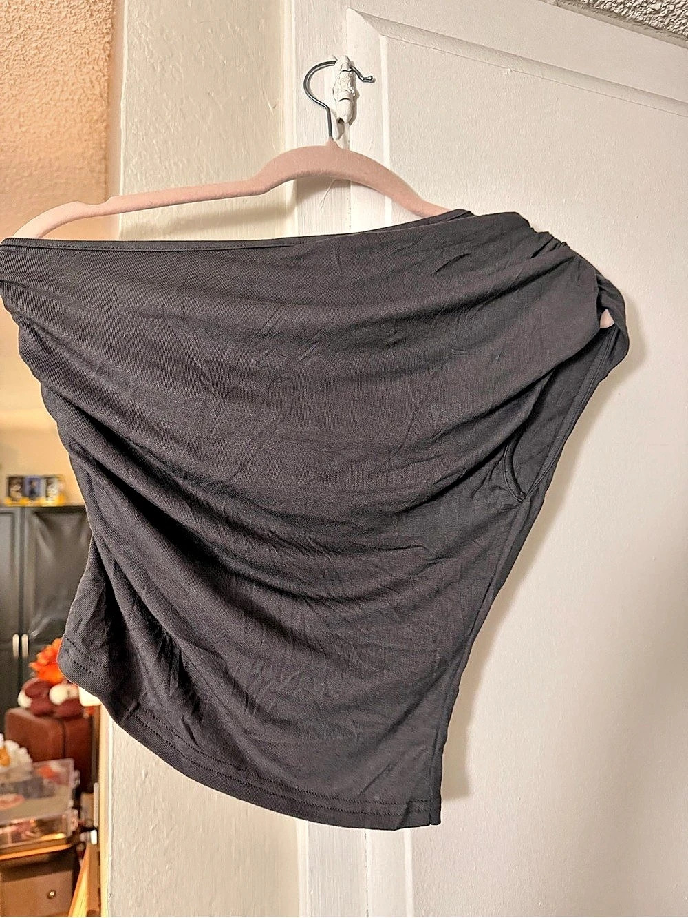 Asymmetrical top - Picture 2 of 3
